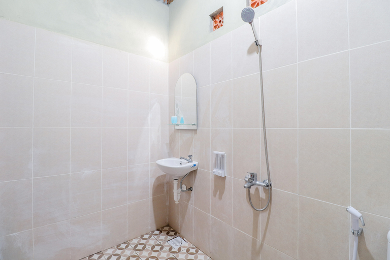 Bathroom 6