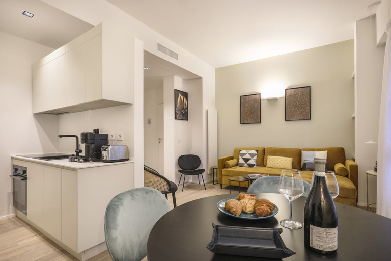Others 4, Repubblica Suites, Milano