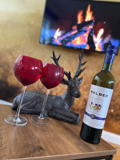 Food & Drinks 5, Druid House Lodge, Highland