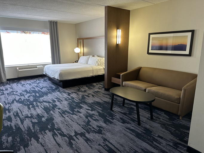 Bedroom 3, Fairfield by Marriott Inn & Suites Newmarket, York