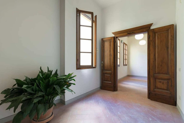 Others 4, Monalda Loft 1, Florence