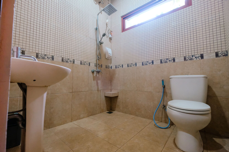 Bathroom 4