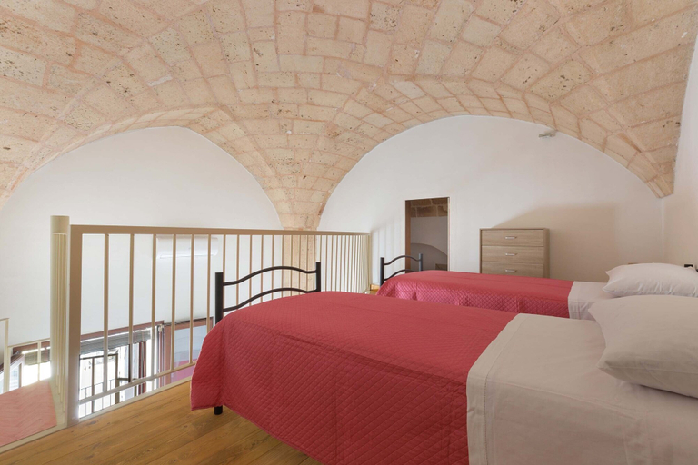 Room 2, 3181 Casa di Nonno Totò by Barbarhouse, Taranto