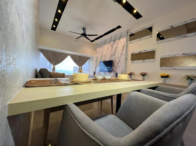Dining Room 7