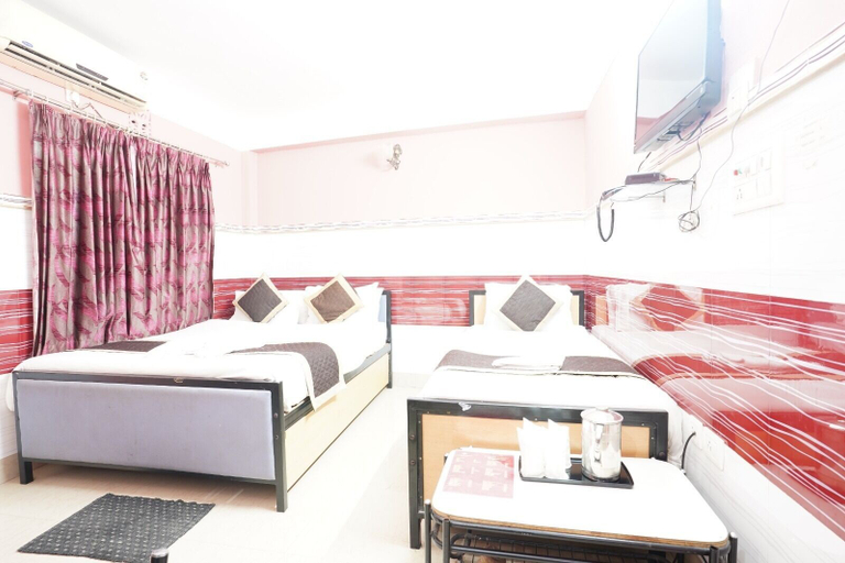Bedroom 3, Tirupati Lodge Private Limited, Jalpaiguri
