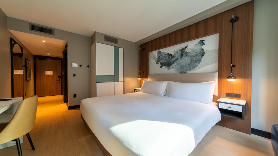 Bedroom 16