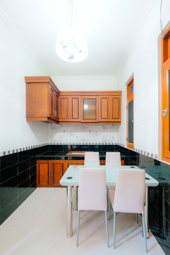 Dining Room 5