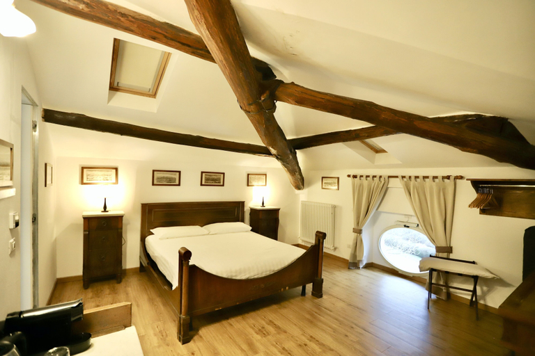 Bedroom 2, La Villa Del Lago, Varese