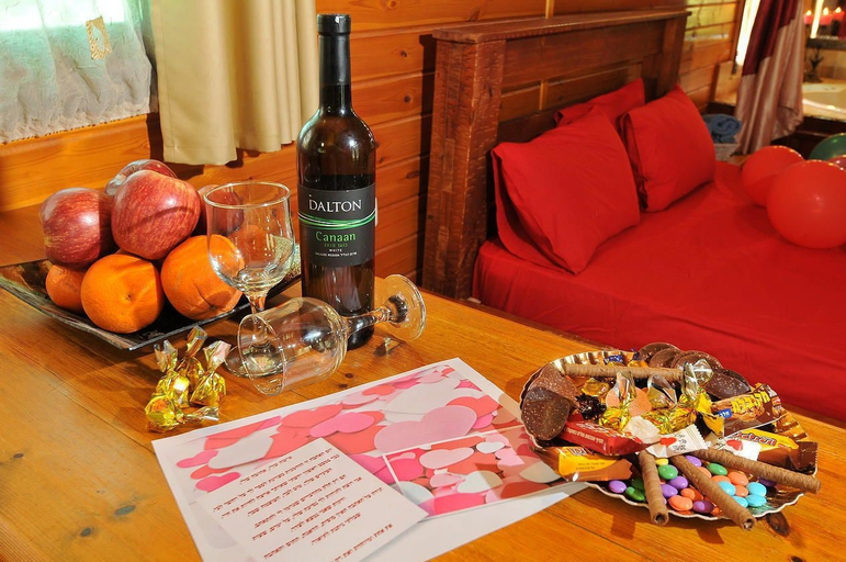 Food & Drinks 5, Kidmat Hagalil