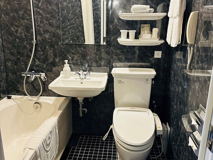 Bathroom 5, Hotel Monterey La Soeur Osaka, Osaka