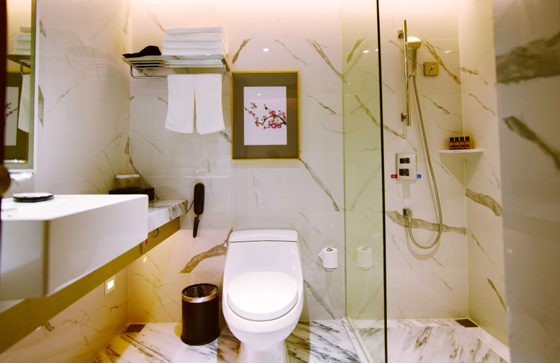 Bathroom 5, Weihaiwei Hotel, Weihai