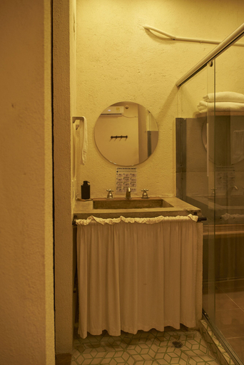 Bathroom 4, La Casa del Totumo, Santa Marta (Dist. Esp.)