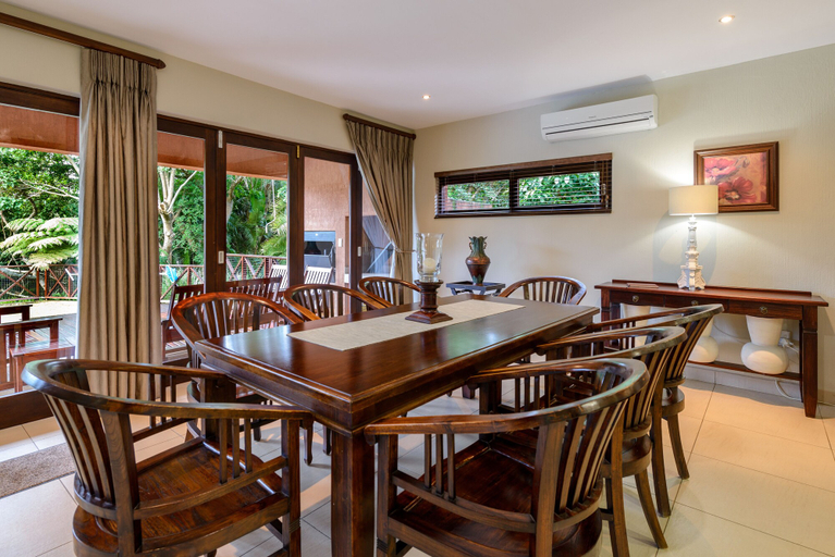 Food & Drinks 5, San Lameer Villa Rentals 403, Ugu