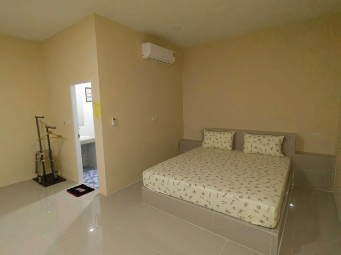 Bedroom 16