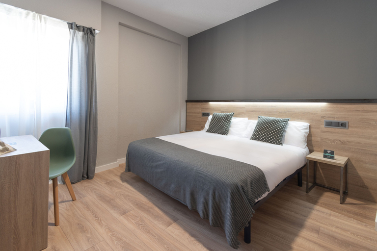 Bedroom 4, Alda Centro Pamplona, Navarra
