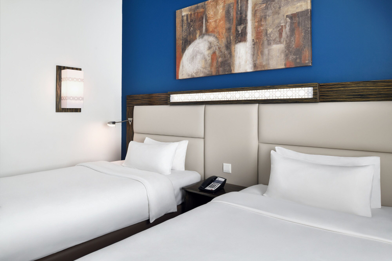 Bedroom 4, Holiday Inn Express DUBAI - SAFA PARK by IHG, Dubai