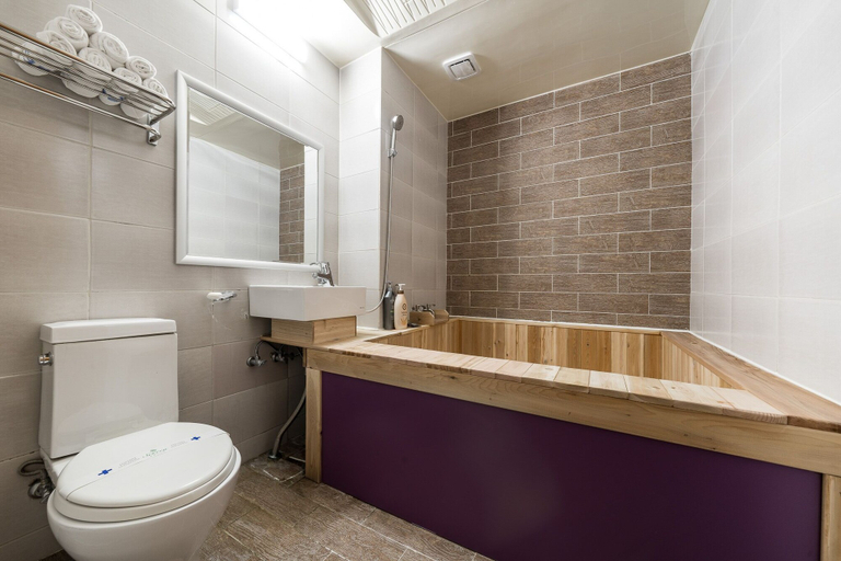 Bathroom 4, Suanbo Hotel Screen, Chungju