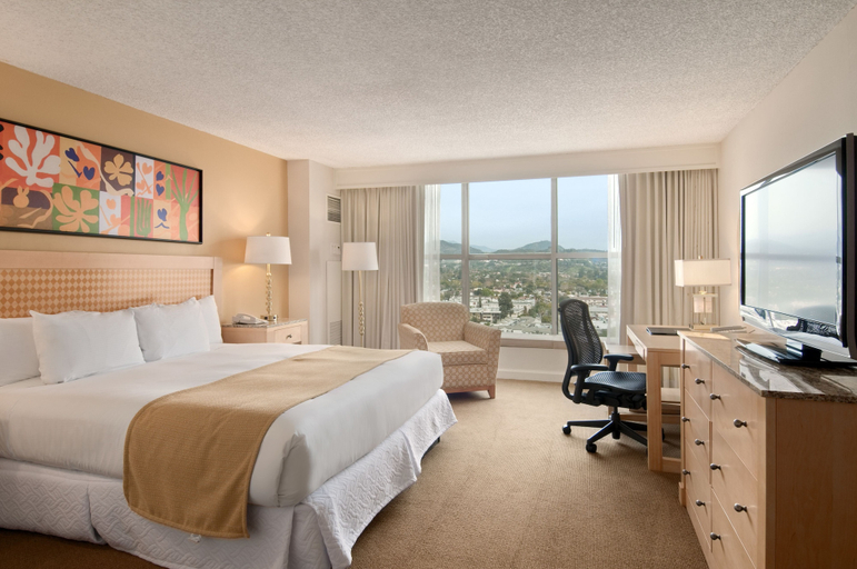 Bedroom 3, Hilton Los Angeles North Glendale & Executive, Los Angeles