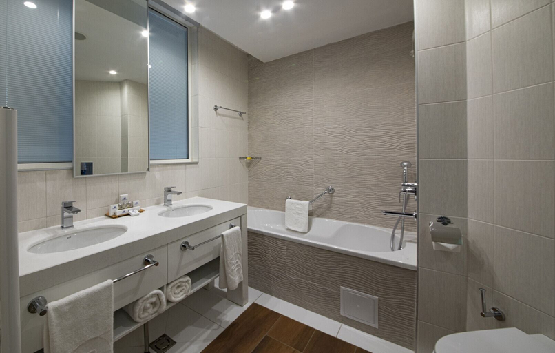 Bathroom, MARITIM Paradise Blue Hotel & Spa, Balchik
