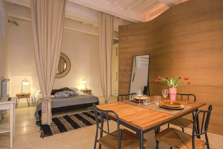 Others 5, Santospirito Suite, Florence