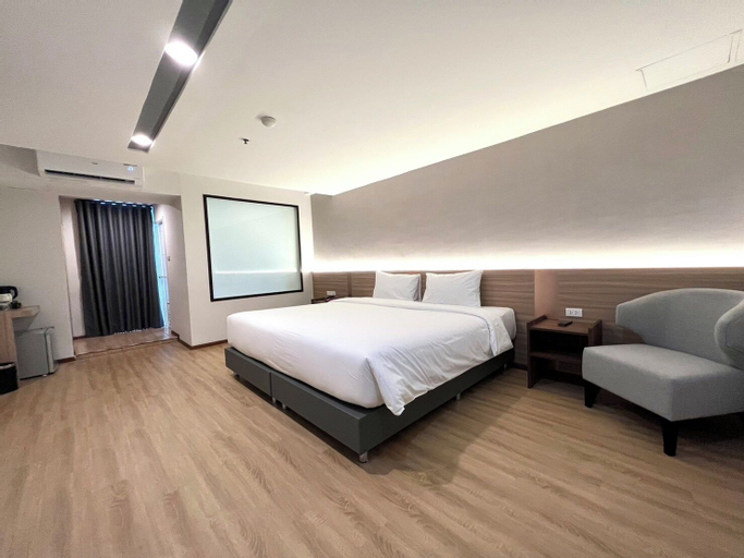 Bedroom 30