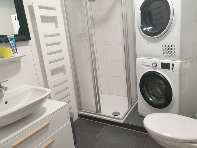 Bathroom, Seeseite 100m, Rostock
