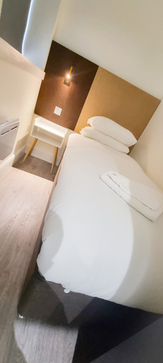 Bedroom 3, Hyde Park Superior Apartments, London