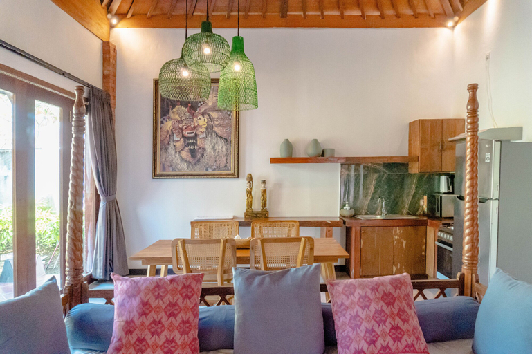 Dining Room 19
