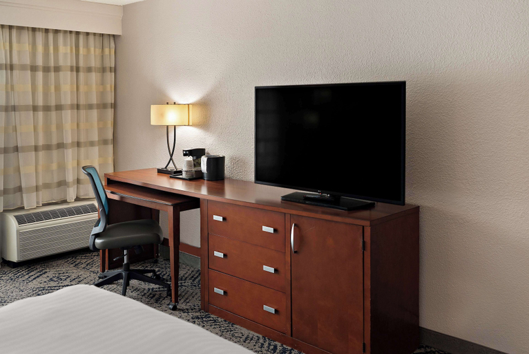 Bedroom 4, Best Western Spartanburg Northwest, Spartanburg