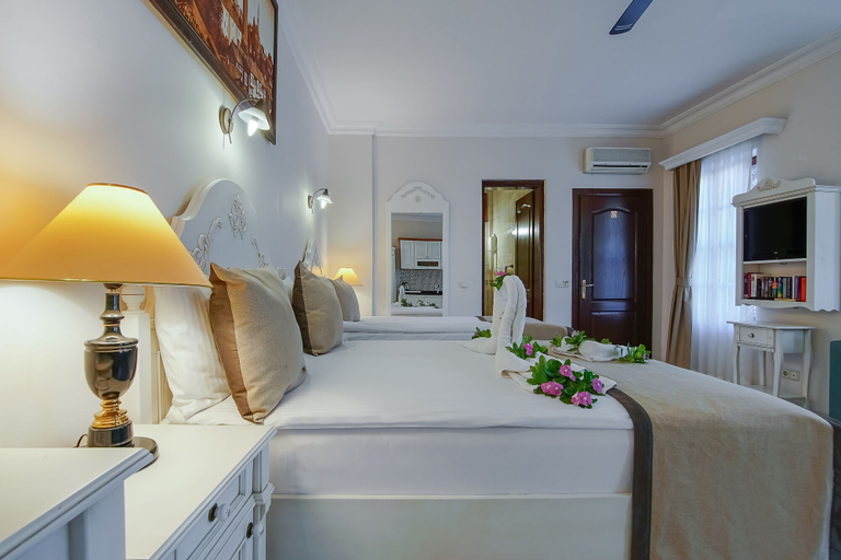 Bedroom 3, La Paloma Hotel, Antalya