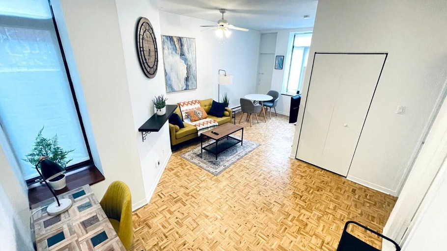 Others 4, RS Suites - Plateau Mont-Royal, Montréal