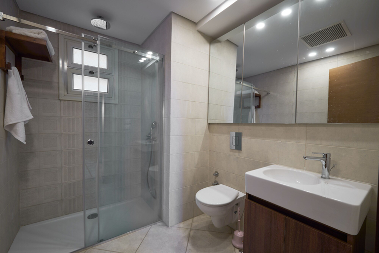 Bathroom, Maison 7, Unorganized in Al Qahirah