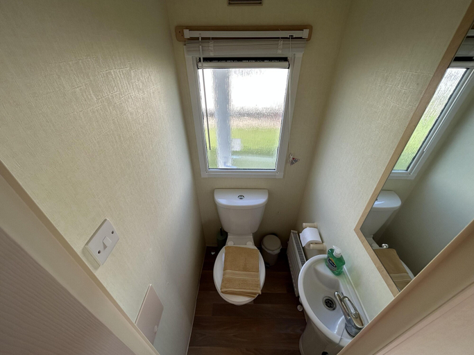 Bathroom 3, Lovely 2-bed Lodge in St Osyth, Essex