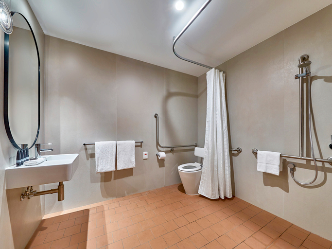 Bathroom 30