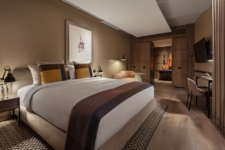 Bedroom 3, The Londoner, London