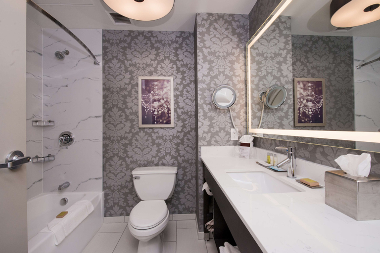 Bathroom 4