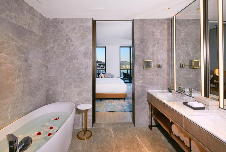 Bathroom 4, Steigenberger Hotel Ji Nan, Jinan