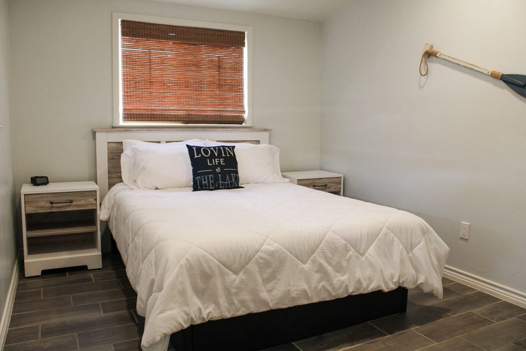 Bedroom 3, World Famous Fox Hollow Resort, Palo Pinto