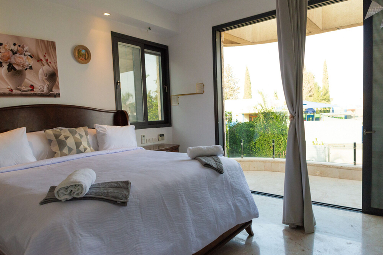 Bedroom 5, Grace Holon Villa & Pool