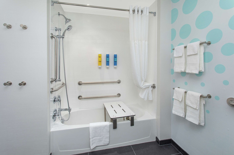 Bathroom 8