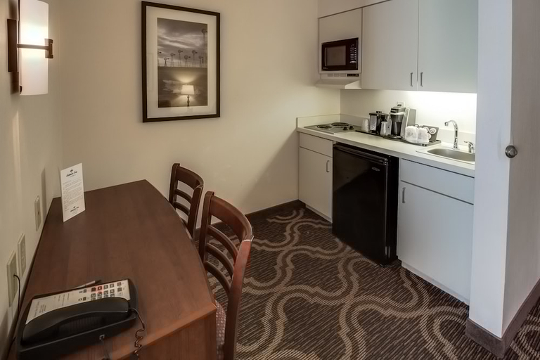 Others 5, Ashmore Inn and Suites, Lubbock