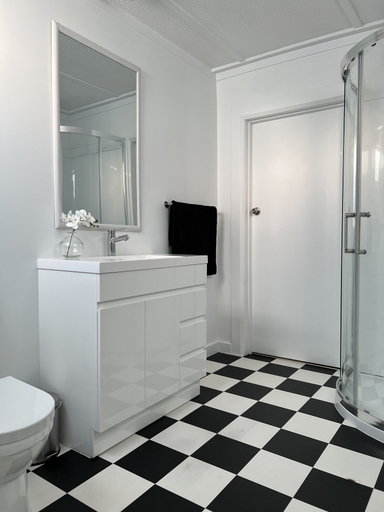 Bathroom 3, Ocean Front Studio Napier, Hastings