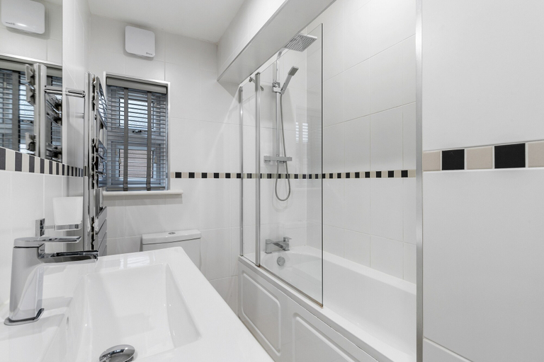 Bathroom 4, St Marks Modern Apartments, London