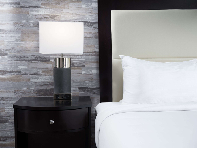 Bedroom 3, DoubleTree by Hilton Hotel Chattanooga Downtown, Hamilton