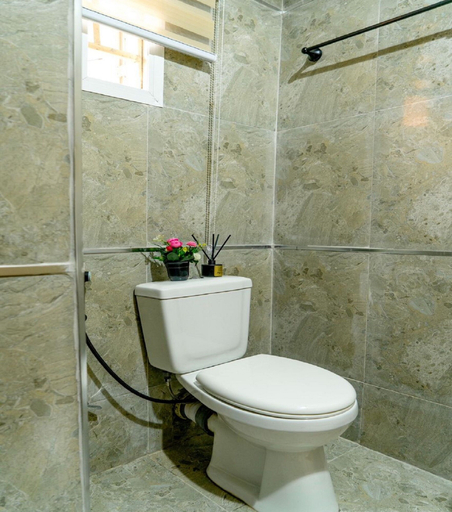 Bathroom 2, Integral Consults Apartment, AbujaMun