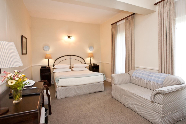 Bedroom 3, Queens Hotel, Eden
