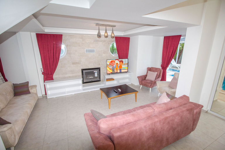 Living area 3, Fethiye Silver Yunus Villa, Fethiye