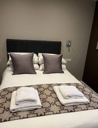 Bedroom 4, The Vine Hotel, Lincolnshire