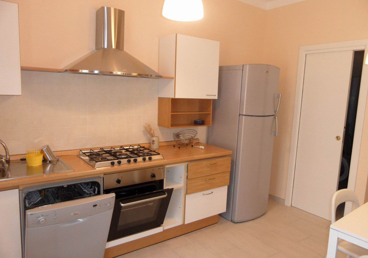 Others 4, Residence Orchidea, Imperia