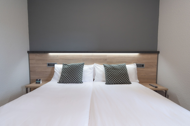 Bedroom 4, Alda Centro Pamplona, Navarra